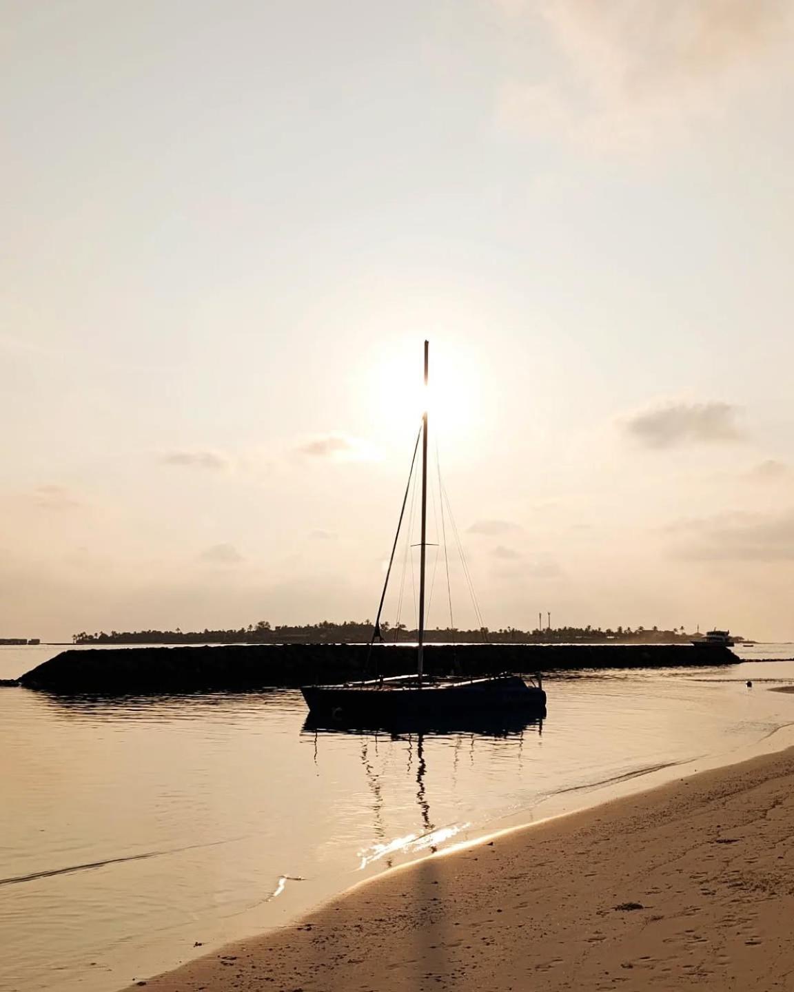 Kudhi Boli Beach House Thulusdhoo Exteriör bild