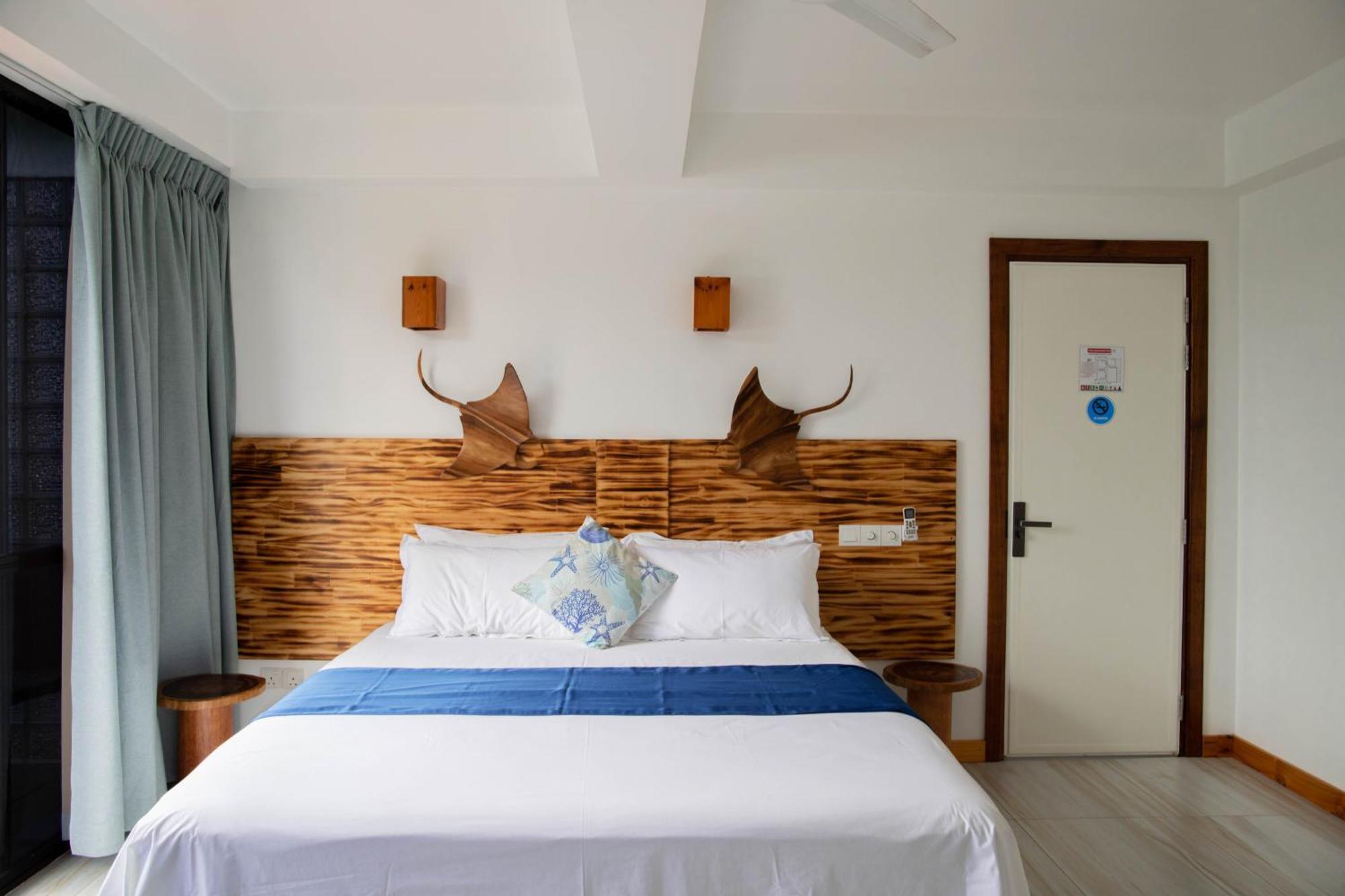 Kudhi Boli Beach House Thulusdhoo Rum bild