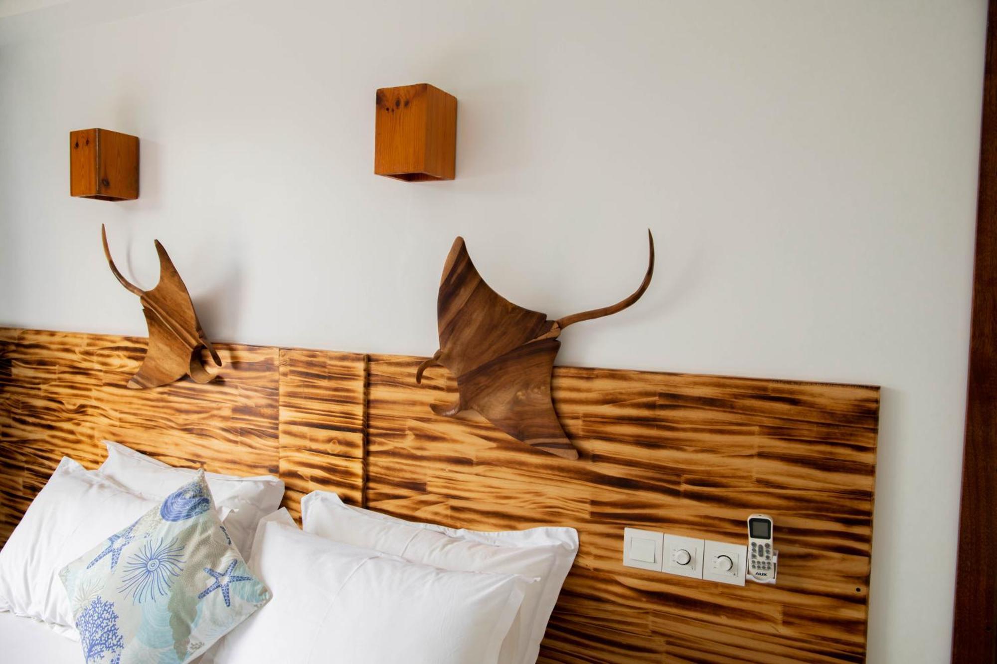 Kudhi Boli Beach House Thulusdhoo Rum bild